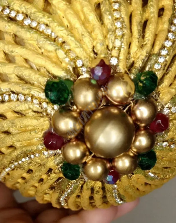 Золотой шар д. 14 см